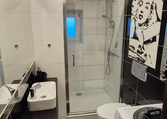 Z Widokiem Na Dzikowiec *